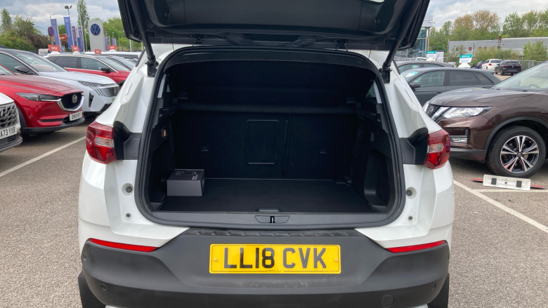 Vauxhall Grandland X 1.2 Turbo Elite Nav 5dr Auto Petrol Hatchback